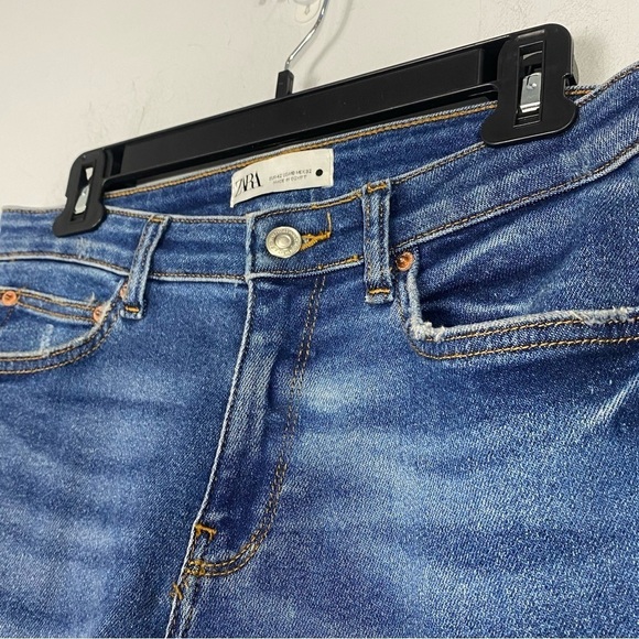 ZARA Lightweight Stretch Skinny Jeans - Picture 7 of 9